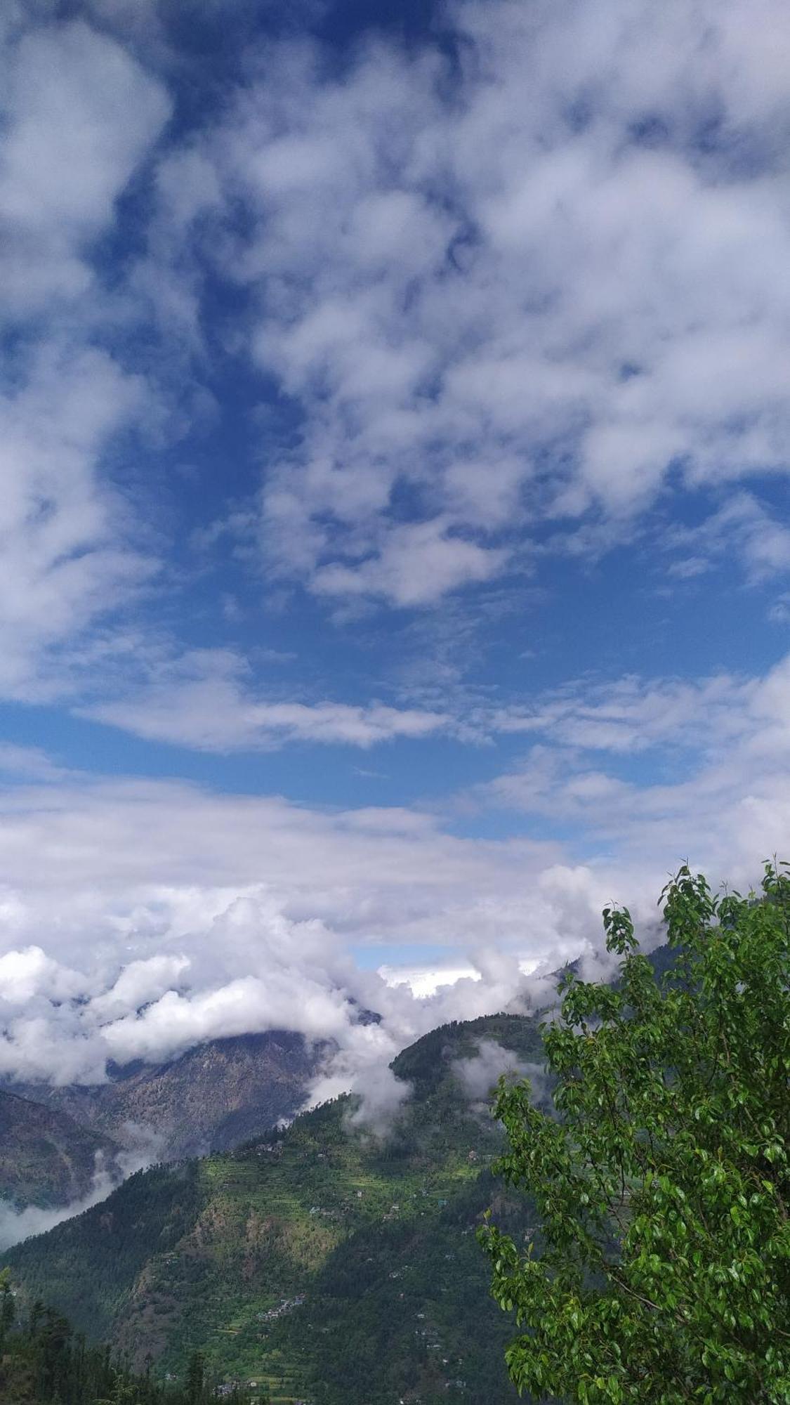Mountain Eyrie Hotel Banjār Kültér fotó