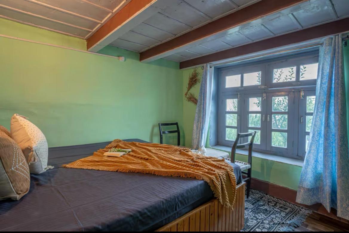 Mountain Eyrie Hotel Banjār Kültér fotó